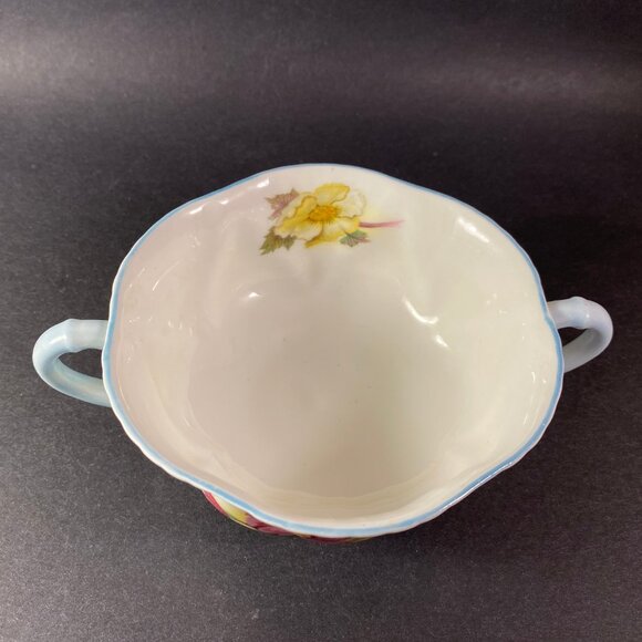 Vintage Shelley Bone China Footed Cream Soup Bowl Begonia pattern - Picture 5 of 6